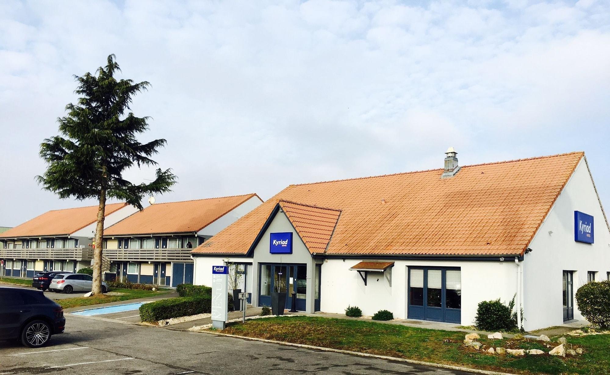 Hotel Restaurant Kyriad De Peronne Eksteriør billede