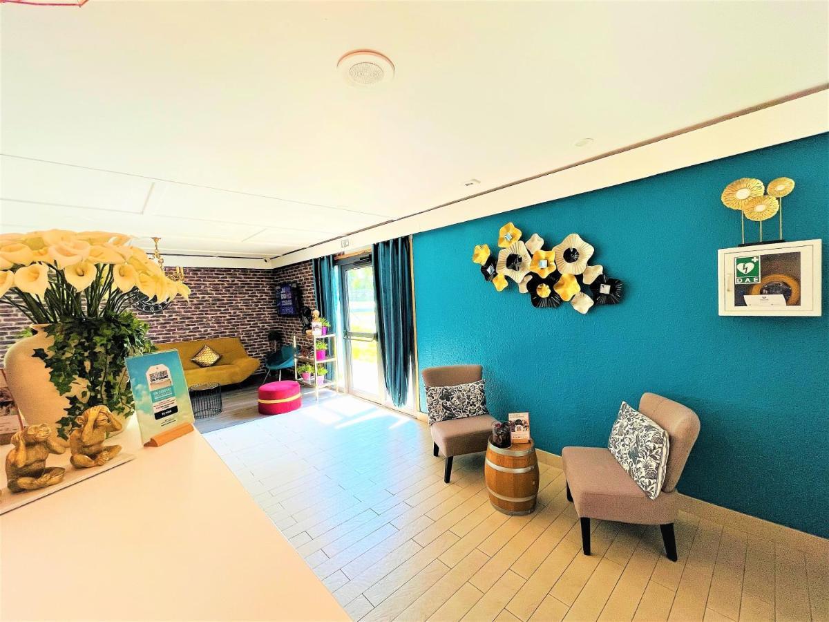 Hotel Restaurant Kyriad De Peronne Eksteriør billede