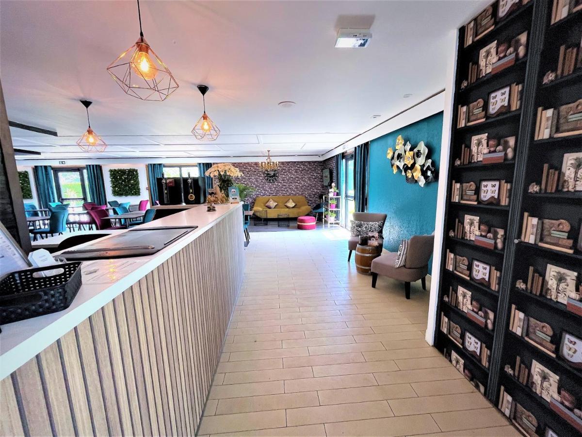 Hotel Restaurant Kyriad De Peronne Eksteriør billede