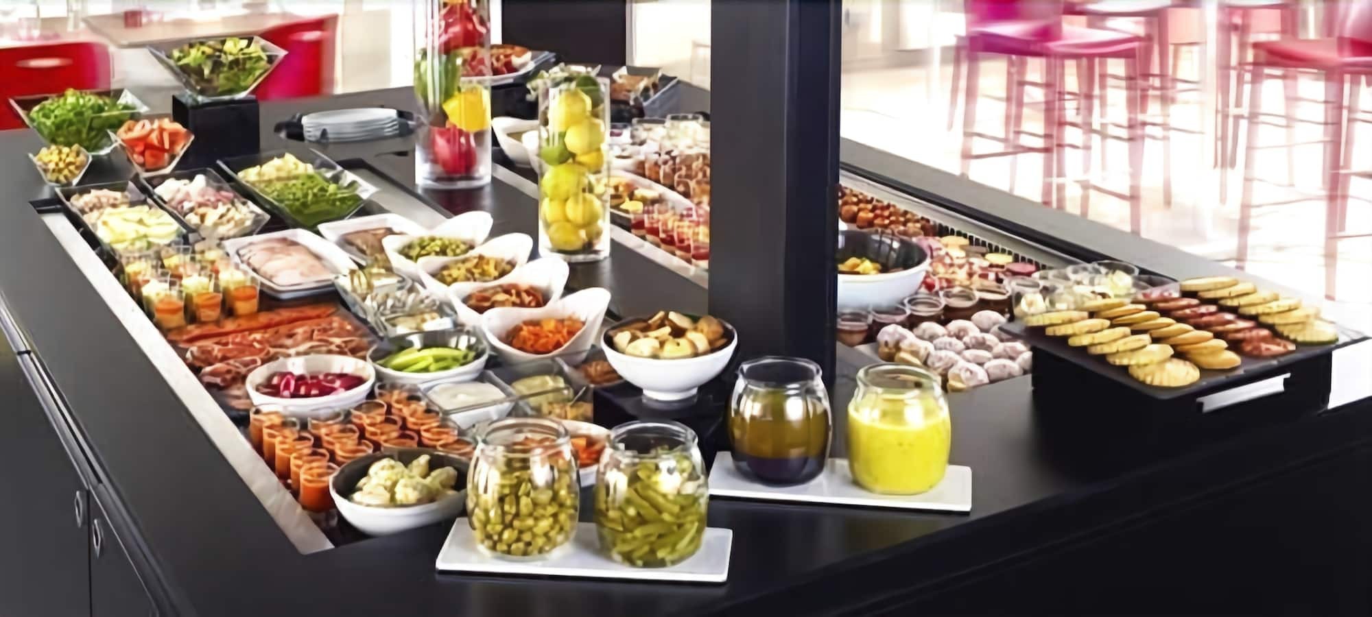 Hotel Restaurant Kyriad De Peronne Eksteriør billede