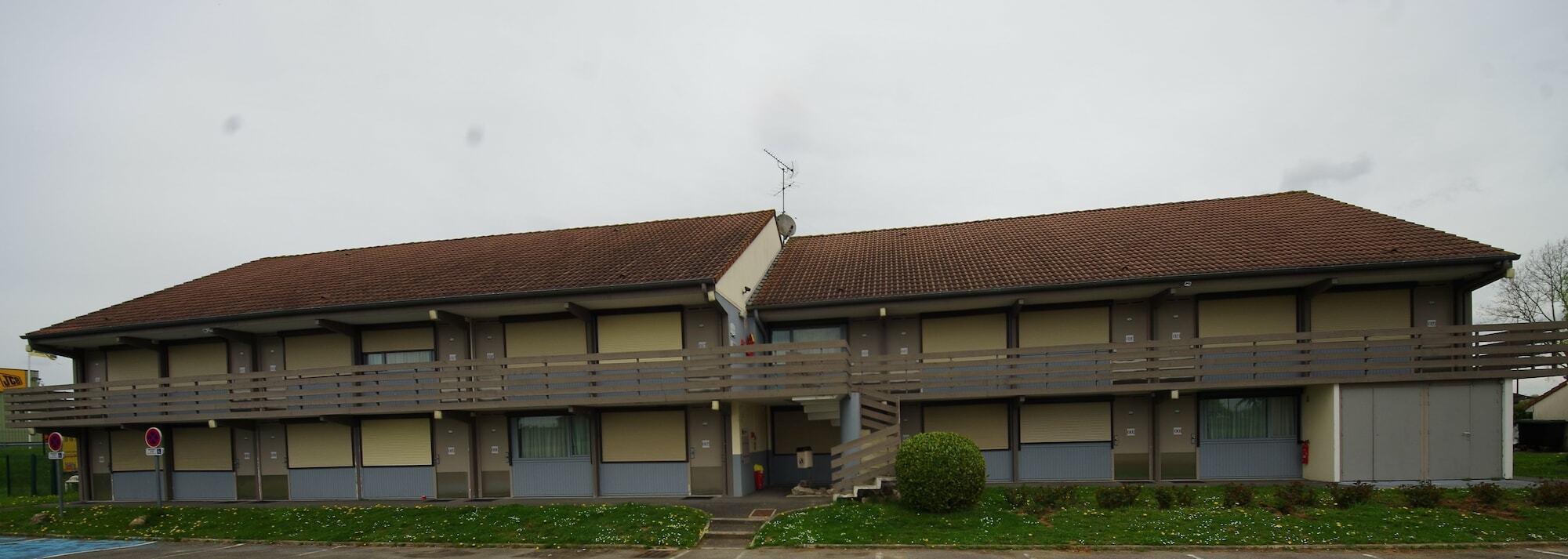 Hotel Restaurant Kyriad De Peronne Eksteriør billede