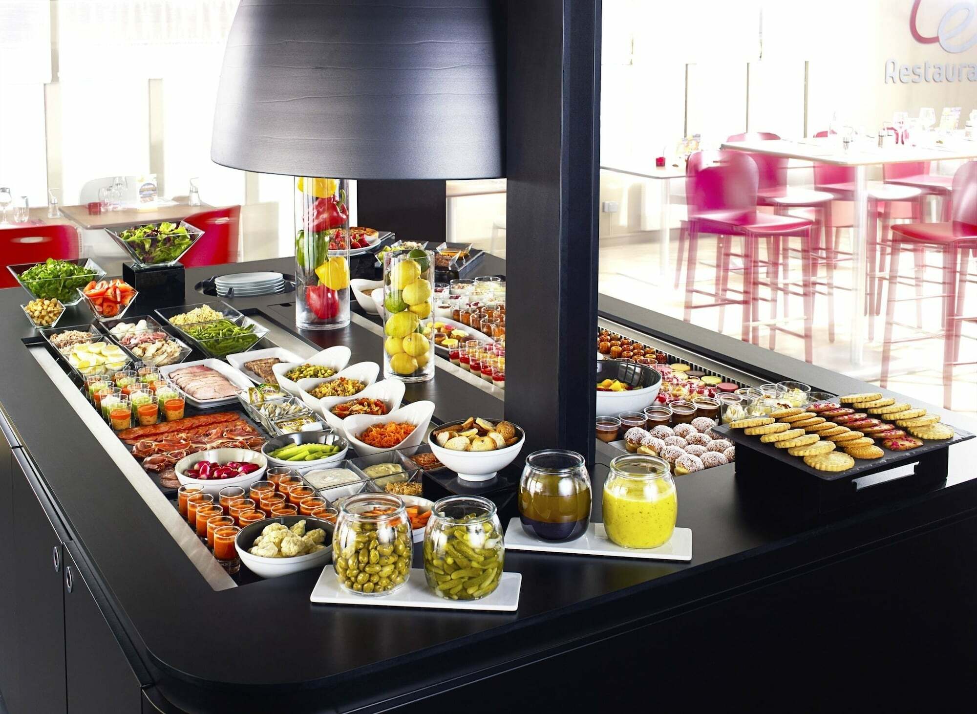 Hotel Restaurant Kyriad De Peronne Eksteriør billede