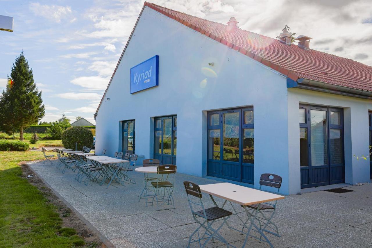 Hotel Restaurant Kyriad De Peronne Eksteriør billede